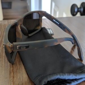 oakley matte tortoise